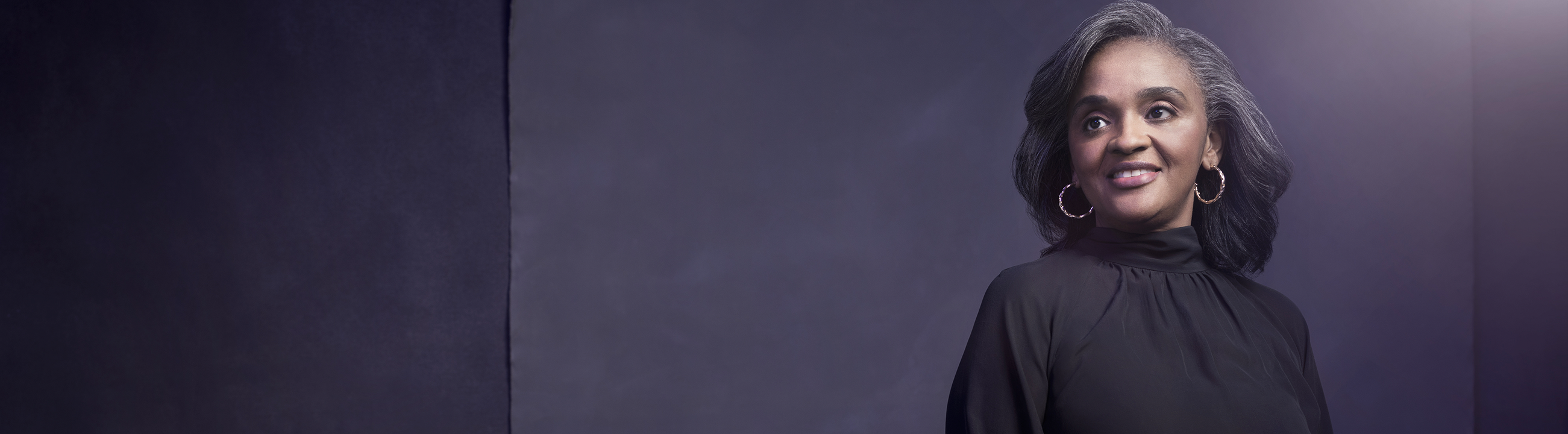 DL. Hughley & black woman looking down image